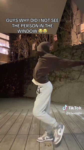 This is so funny help 😭 #dance #blooper #zaralarsson #lushlife | dancing