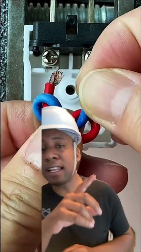 How to Wire a 10A 127V Outlet the Right Way! Tip to Keep Wires From Pulling Out