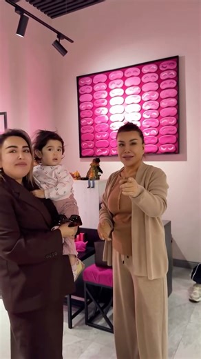 Ikki Yulduz bir joyda😍 Yulduz Usmonova va Yulduz Turdiyeva ko’rishib qolishdi #yulduzusmonova #rek