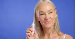 Kiss lip lines goodbye with the all NEW Lip Line Corrector!! 💋✨ Clinically proven formula that visibly smooths, firms, and hydrates skin around the lips while protecting against visible signs of aging! *Available in USA, CAN, AUS, MEX, NZL, HKG on CDO and Kiss & Tell. | SeneGence