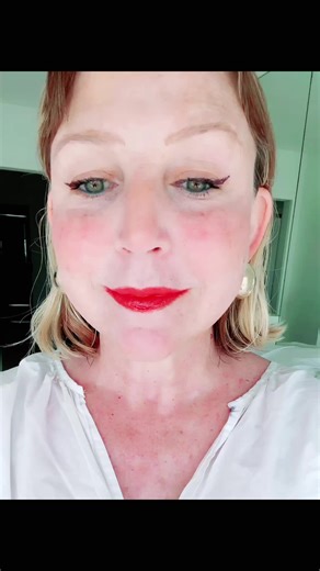 Don’t wash your hair today, folks. I looked it up! 🔥 🐎 #yearofthefirehorse🐎 #newmoon #eclipse #goodvibes💕 #love