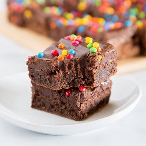 719K views · 9K reactions | Do you remember Little Debbie Cosmic Brownies from when you were a kid? Well here is a homemade version that are even better and will bring back all those childhood memories! Get The Recipe --> https://dinnersdishesanddesserts.com/cosmic-brownies/ | Dinners, Dishes and Desserts | Facebook