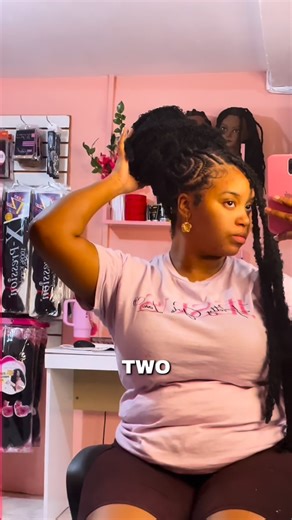 Kingdom Beauty🙏🏼🇹🇹 on Instagram: "Yall want theseee??? Distressed locs 🤏🏼😍 VERY LIGHTWEIGHT ‼️ Install would take 2-3hours‼️ Link in bio to book✅ @_hairbyrhema_ 🩷 Supplied by @just4uhair_tt ❤️ Jesus Saves #hairbyrhema #trinidad #godisgood #neathair #distressedlocs"