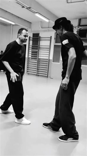 1.1K views | [ LOCKING ] Tous les Mercredis 19h-20h Avec Samadstylez InsaneNya #locking #lock #funk #coursdedanse #nimes #dansenimes #culturehiphop #stepbystep | STEP BY STEP 30 | Facebook