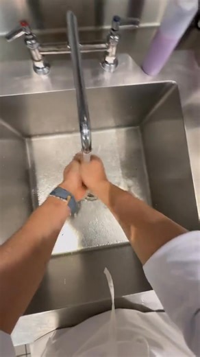 recreating and refining my final culinary exam! this past week i went back and visited my culinary school @Institute Of CulinaryEducation to take another crack at my final exam dish after 1 year of experience working in professional kitchens. this was super fun and I made a ton of changes to the dish. Instead of meticulously planning each detail for this, I wanted to let all of my new experiences guide me through improving the dish. for the thai green curry sauce I decided to actually use the fi