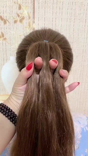 5.2M views · 68K reactions | Easy hair tutorial.. #vinitachauhan #reelsfb #facebookreels #hairstyle Anita Singh Chauhan @face | Vinita Chauhan | Facebook