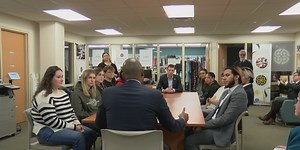 Students at SUNY Delhi meet with Lieutenant Governor Delgado