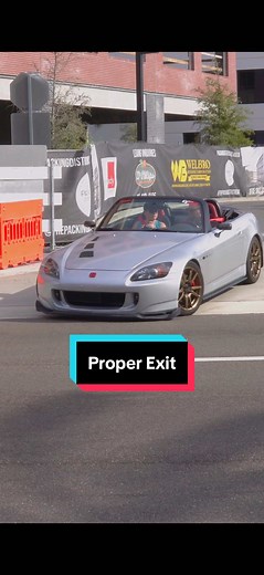 Now that you saw how not to exit from my previous Honda S2000 video. This Honda S2000 made the proper exit and got on it leaving Orlando Cars & Coffee. #florida #carshow #carsandcoffee #orlando #honda