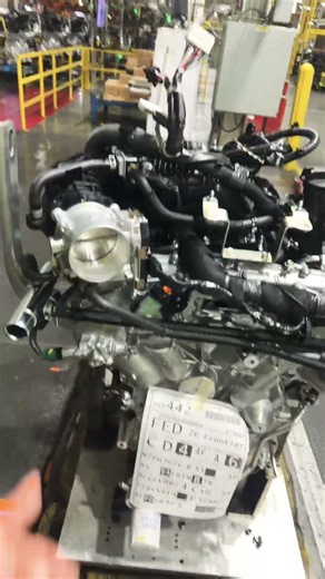 Frontier motor and transmission. #frontier #nissan #truck #mechanic #technician