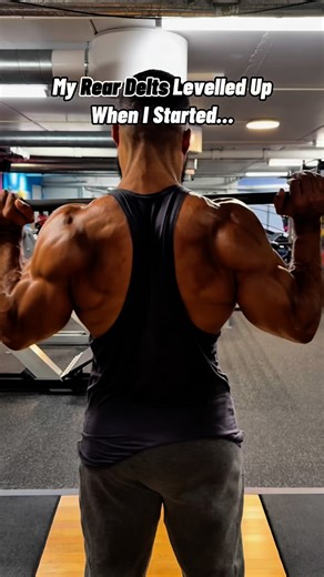 ℙete | Online Coach on Instagram: "As you might know by now, I love hammering my rear delts🔨 and here are my go-to barbell exercises that cover all essential functions; shoulder horizontal abduction, extension, and external rotation: The meadows row and pendlay row allow you to go fairly heavy while mainly working the shoulder horizontal abduction and shoulder extension. The landmine high external rotations might look funny, but they give the rear delts a good burn working shoulder external rot