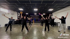 Danza Cristiana con Pandero: Pasos Fáciles y Coreografía