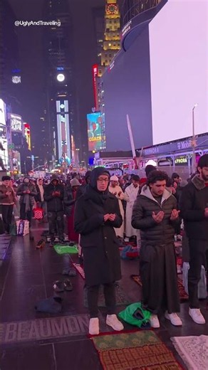 Ramadan 2026 in Times Square New York. #newyork #timessquare #Ramadan #ramazan #RamadanMubarak