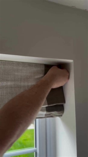 1.4K views · 11 comments | @_homebyrebecca made it look effortless—and it was! ✨ She upgraded her windows with our No-Drill Craftsman Roman Shades in Noble Beige with Smoke Edge Binding all without picking up a single power tool. ✅ 3-step install ✅ No damage ✅ Instant charm Perfect for renters, refreshers, and DIY lovers alike. Tap the link in bio to find your perfect shade match. | SelectBlinds | Facebook