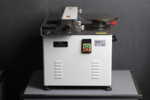 [Hot Item] D900dr Turret Chamfering Machine High Precision Chamfering Machine Chamfer Milling Machine