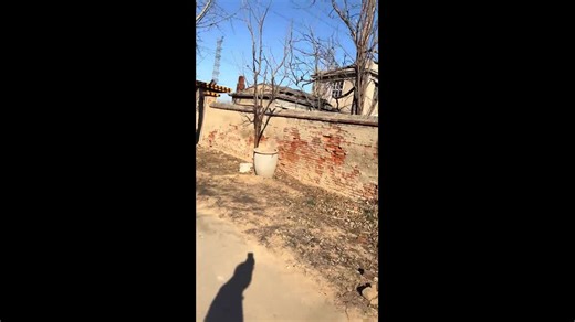 Firecrackers accidentally explode large jar in Guangdong, China