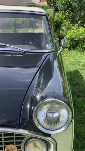 Simca Chambord: The French icon that no one has forgotten! #classiccars #collection