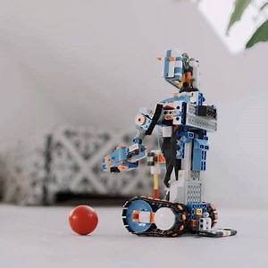 90K views · 736 reactions | Vernie's golf course looks awesome! Try it out yourself  | LEGO | Facebook