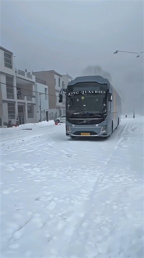 New Volvo King Luxuries Travels | Power's Volvo B8R 9600S #volvo9600s #volvobus #luxury
