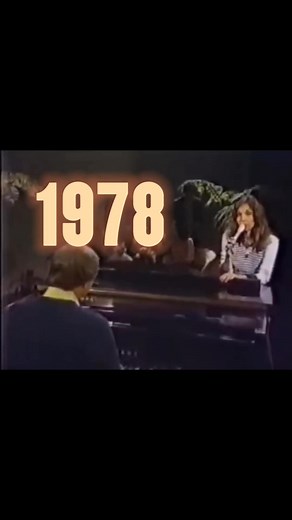 KAREN CARPENTER Carpenters live on TV in 1978 Yesterday Once More #karencarpenter #superstar #closetoyou #viral #karencarpenterforever #drummer #misskarencarpenter #unique #CarpentersLegacy #Carpenters #RichardCarpenter #nostalgia #70smusic #70s #viraliza #leadsister #thecarpenters #vintage #classics #oldclassics | Carpenters O Musical