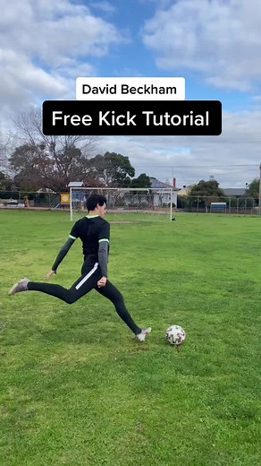 David Beckham Free Kick Tutorial