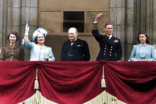 Andrew Morton: How Winston Churchill Shaped the House of Windsor | Andrew Lownie