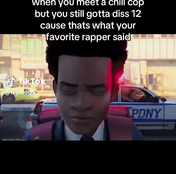 frymeqs (@frymeqs)’s video of cops