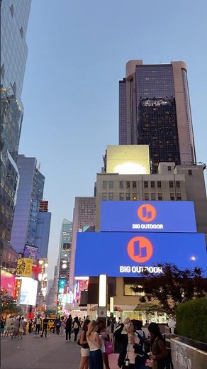 NYC Broadway at Night ✨ 4K 60FPS | Neon Lights, Crowds & Times Square Energy #nyc #newyork