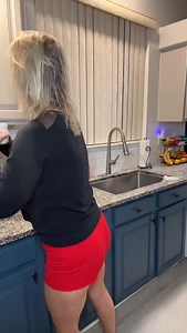 Starting my day with intention 💛 MCP, lemon, and sodium bicarbonate—part of my daily support routine. Cheers to feeling better from the inside out ✨ P.s.i will try and get better at the voiceovers!😂😂 | Shannon Weaver