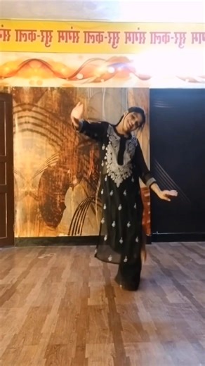 दिल-विल प्यार-व्यार🥰🙈 #trending #dance #shortvideo #viralsong #bollywood #oldsongs #evergreensongs