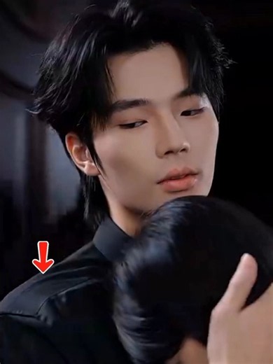 he cancelled an important meeting for her#csdr #cdrama#chinesedrama #drama#shorts #kdramaedit