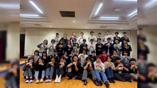 整体セラピスト学科は 1年間なのでもう卒業間近！😳 皆で協力し、頑張った整体ブース🌻 パラフィンパックや干渉波の体験をしたり、 心臓マッサージの練習、 もみほぐしや猫背矯正の練習と、 実技授業が多くて楽しい一年でした～！！☺️☺️ #整体セラピスト学科 #授業風景 #楽しい #実技 #猫背矯正