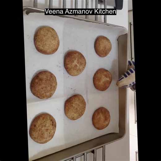 Soft Amish cinnamon sugar cookies are irresistibly tender and melt in your mouth with every bite. Coated in a sweet cinnamon-sugar mix, they offer the perfect balance of warmth and sweetness. These classic cookies are a simple yet delightful treat for any occasion. Get the full recipe here - https://veenaazmanov.com/soft-amish-cinnamon-sugar-cookies/?utm_source=fb_page&utm_medium=Veena Azmanov's Kitchen&utm_campaign=publer #cinnamonsugar #cookies #holidaycookies #bakedfromscratch #Christmascooki