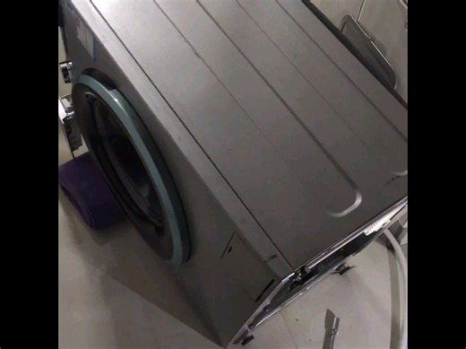 动手解决滚筒洗衣机甩干时蹦蹦响，左右摆动问题。