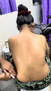 Full back waxing Back wax How to do full back wax Neck wax Neck waxing Waxing Wax #beautyparlorcourse #prebridal #prebridalskincare #bridal #bridalbodypolishing #bodypolishingathome #bodypolishing @sonimakeover | Soni Makeover