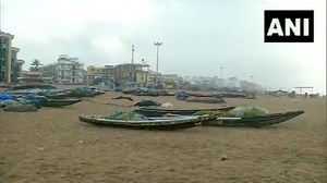 Odisha | Stormy waters on the shores of Puri beach amid rough sea conditions and gusty winds due to #CycloneAsani (Video: ANI) | The Times of India