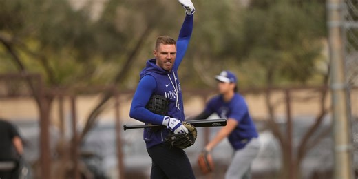 Freeman wants to play until he's 40, retire with LA: 'I love being here'