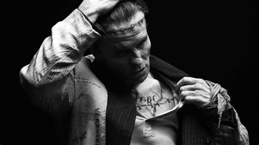 Christian Bale révèle ce qu’il faisait sur le tournage de The Bride pour ne pas « devenir fou »