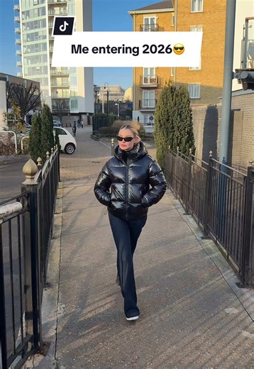 Stylish Black Puffer Jacket for Winter 2026