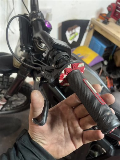 Rear pads break bleed on Magura mt5 💪💪#viral #brakes #bikelife #surron #talaria @Dirt-E