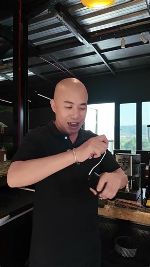 Xay Tới Đâu Uống Tới Đó - Máy Xay Cầm Tay Radiant | QUỐC LỘC ĐÀ LẠT TỰ NHIÊN #quocloccoffee
