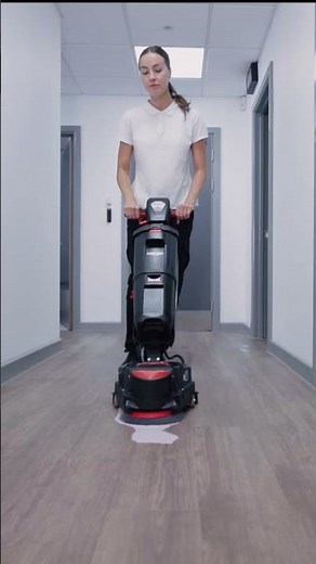 Nettoyez en toute simplicité avec l'autolaveuse 220NX