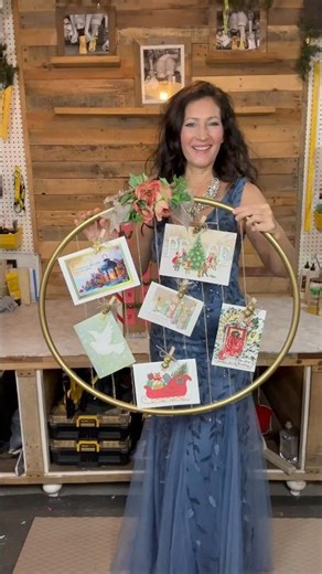 Making a Hula Hoop Christmas card holder using acorns and pinecone clips