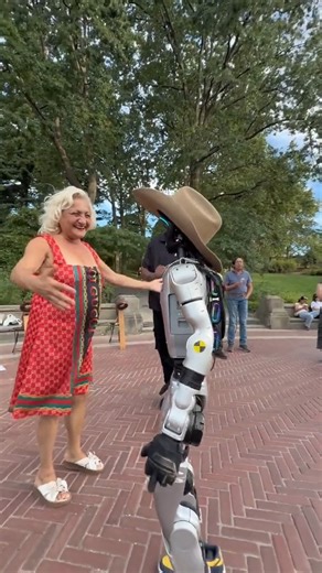 Robot thinks he's the joker, but granny thinks otherwise #robot | Rizzbot