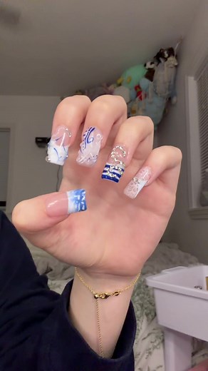 2000s Beginner Nail Art Ideas for New Nail Artists