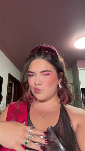 Lola Berry (@lolaberry3)’s videos with Girls - The Dare