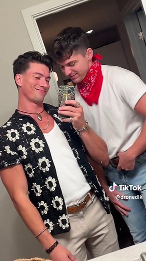 Rip to his 🥜 Lmao #couplegoals #lol #gay #gaycouplegoals #linkinbio #fyp #couplestiktok #inlove #boyfriends #twitter #fypシ