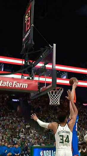 Center Dunk 💪Hartstein Beats Greek Freak to the Rim! 🏀🔥 #NBA #PS5 #NBA2K25 #Basketball #OKC