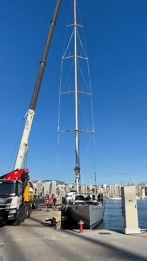 We are constantly in awe of how our riggers complete this type of incredible work over and over again; handling any issues that may arise with calm professionalism, troubleshooting on-site, ensuring the safety of the yacht, rigging, crew, and team working on the ground, to complete projects on time, in budget, time and time again. They have definitely earned their stripes as one of the world’s best superyacht rigging companies! #justanotherdayatrsb #teamworkmakesthedreamwork #rigpull #yachtriggi