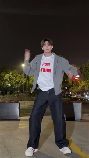 In spring one should listen to something like this. I think this song is a hidden gem