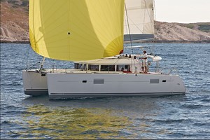 Lagoon 400 Catamaran Review - Katamarans - Find a Charter